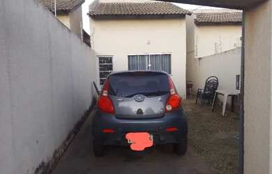 Imagem: A casa à venda possui 2 Dormitórios, 2 Banheiros, 2 Vagas