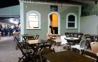 Imagem: O depósito possui 100m² de Área e está localizado em Porto