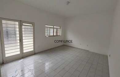 Imagem: O depósito possui 25m² de Área e está localizado em Centro