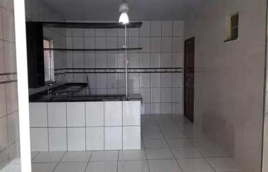 Imagem: A casa em condomínio possui 2 Dormitórios, 2 Banheiros, 2