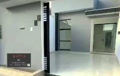 Imagem: A casa possui 3 Dormitórios, 2 Banheiros, 2 Vagas na garagem