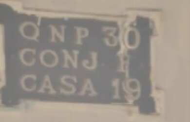 Imagem: A casa possui 1 Dormitório, 1 Banheiro, 1 Vaga na garagem