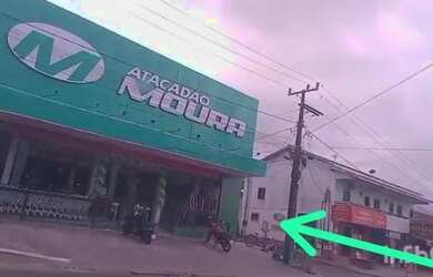 Imagem: A casa possui 3 Dormitórios, 5 Banheiros e está localizado