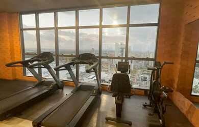 Imagem: O apartamento possui 2 Dormitórios, 2 Banheiros, 1 Vaga na