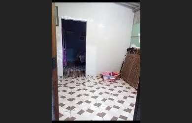 Imagem 4: Duas casas com garagem varanda area de tanque 2 banheiros 90 mil a vista...