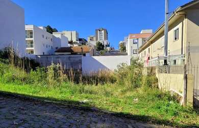 Imagem: O terreno possui 388m² de Área e está localizado em Santa