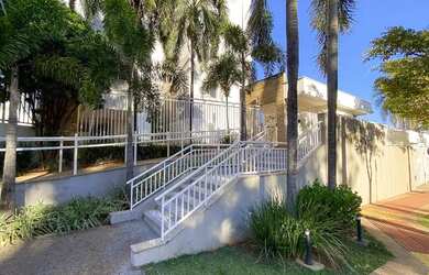 Imagem: O apartamento possui 2 Dormitórios, 2 Banheiros, 2 Vagas na