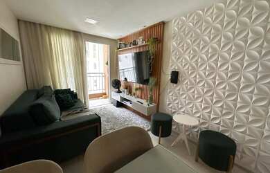 Imagem: O apartamento possui 3 Dormitórios, 2 Banheiros, 2 Vagas na