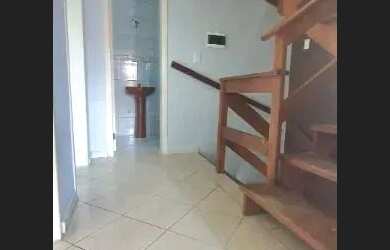 Imagem 12: Casa em Porto Alegre, no bairro Hípica, com 3 dormitório s , e 3 banheiros,...