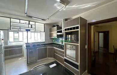 Imagem: O apartamento possui 3 Dormitórios, 3 Banheiros, 2 Vagas na