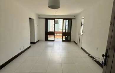 Imagem: O apartamento possui 3 Dormitórios, 3 Banheiros, 2 Vagas na