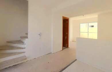 Imagem: A casa em condomínio possui 2 Dormitórios, 2 Banheiros, 1