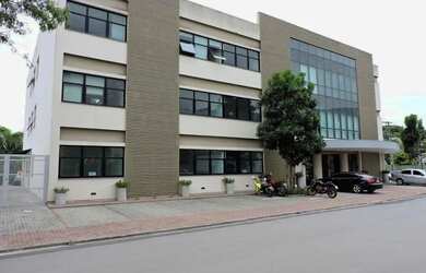 Imagem: O depósito possui 1 Vaga na garagem e 53m² de Área e está