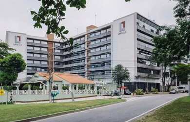 Imagem: O depósito para alugar possui 1 Vaga na garagem e 28m² de