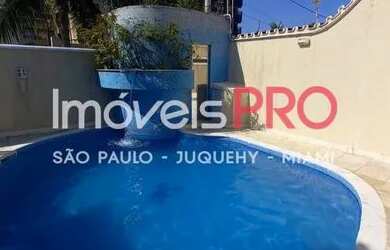 Imagem 5: 50m da praia, piscina, sauna, espaço gourmet com forno de pizza e churrasqueira