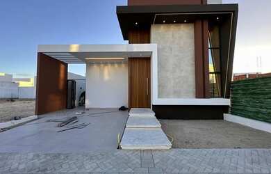 Imagem: A casa em condomínio possui 3 Dormitórios, 3 Banheiros, 2