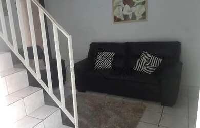 Imagem: A casa possui 3 Dormitórios, 3 Banheiros, 1 Vaga na garagem