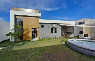 Imagem: A casa em condomínio possui 3 Dormitórios, 3 Banheiros, 4