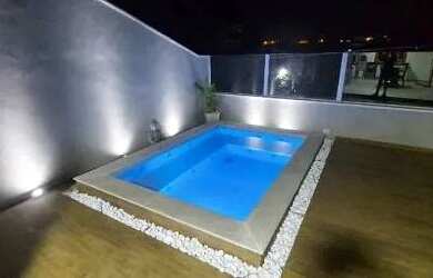 Imagem: A casa possui 4 Dormitórios, 5 Banheiros, 3 Vagas na garagem