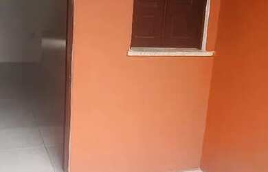 Imagem: A casa possui 2 Dormitórios, 1 Banheiro e está localizado