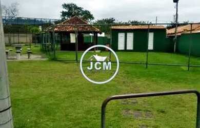 Imagem: A casa em condomínio possui 2 Dormitórios, 1 Banheiro, 2 Vagas