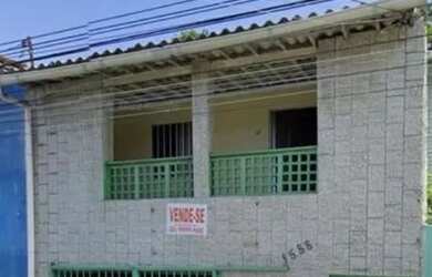 Imagem: A casa possui 3 Dormitórios, 2 Banheiros e 1 Vaga na garagem