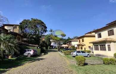 Imagem 1: Linda casa sobrado. Churrasqueira, Varanda, Lareirae4 Vagas na garagem