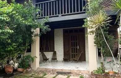 Imagem: A casa possui 2 Dormitórios, 2 Banheiros, 4 Vagas na garagem