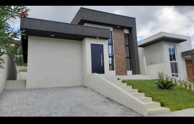 Imagem: A casa em condomínio possui 3 Dormitórios, 3 Banheiros, 2