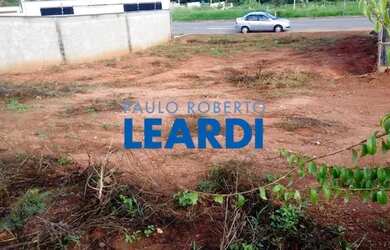 Imagem: O terreno possui 350m² de Área, Imóvel novo e está localizado