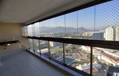 Imagem: O apartamento possui 3 Dormitórios, 2 Banheiros, 2 Vagas na