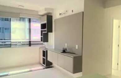 Imagem: O apartamento possui 3 Dormitórios, 1 Banheiro, 2 Vagas na