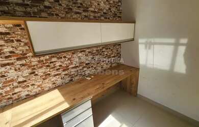 Imagem 6: Condomínio Village Damha III - Casa com 03 suítes espaçosas para Locação