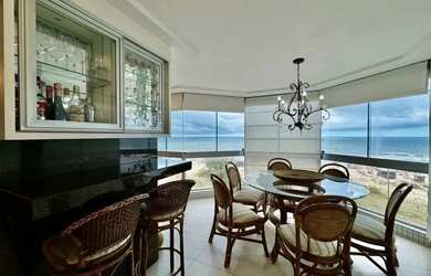 Imagem: O apartamento possui 4 Dormitórios, 4 Banheiros, 2 Vagas na