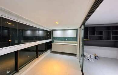 Imagem: O apartamento possui 3 Dormitórios, 3 Banheiros, 2 Vagas na