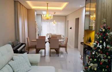 Imagem: A casa em condomínio possui 3 Dormitórios, 3 Banheiros, 2