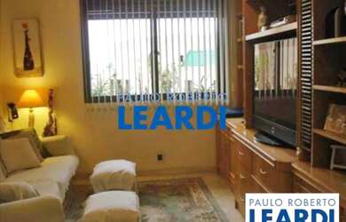 Imagem: O apartamento possui 4 Dormitórios, 3 Banheiros, 3 Vagas na