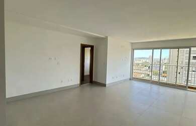 Imagem: O depósito possui 2 Vagas na garagem, 130m² de Área e está