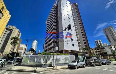 Imagem: O apartamento possui 4 Dormitórios, 4 Banheiros, 2 Vagas na