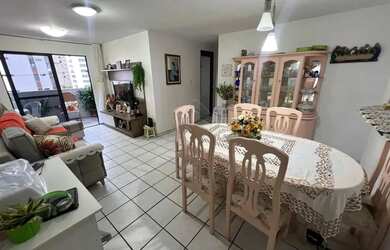 Imagem: O apartamento possui 3 Dormitórios, 1 Banheiro, 1 Vaga na garagem