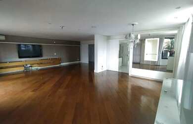 Imagem: O apartamento possui 4 Dormitórios, 3 Banheiros, 3 Vagas na