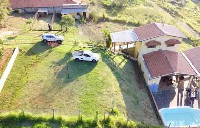 Imagem: A chácara possui 2.700m² de Área e está localizado em Chacara