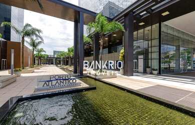 Imagem: O depósito possui 1 Vaga na garagem, 28m² de Área e está