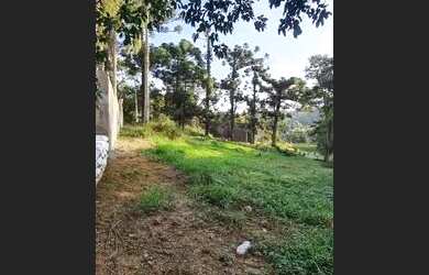 Imagem: O terreno possui 589m² de Área e está localizado em Loteamento