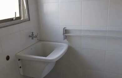 Imagem: O apartamento possui 2 Dormitórios, 1 Banheiro, 48m² de Área