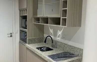 Imagem: O apartamento possui 1 Dormitório, 1 Banheiro, 1 Vaga na garagem