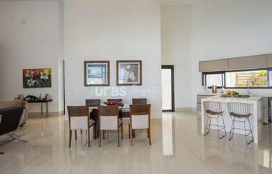 Imagem 3: Portal do Sol Garden. 236m² de Área, 3 Vagas na garageme4 Dormitórios