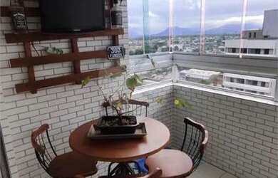 Imagem: O apartamento possui 2 Dormitórios, 2 Banheiros, 1 Vaga na