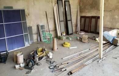 Imagem: A casa possui 1 Dormitório, 1 Banheiro, 5 Vagas na garagem