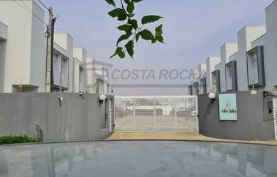 Imagem: A casa em condomínio possui 3 Dormitórios, 2 Banheiros, 2